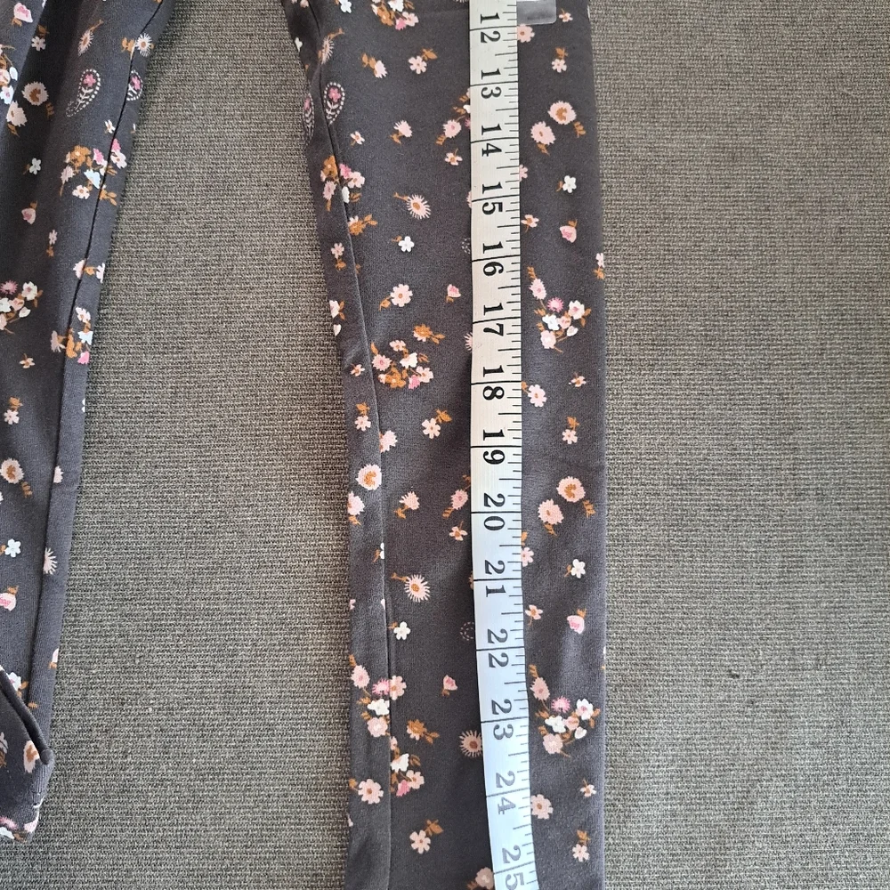 OshKosh Brown Floral Size 7.